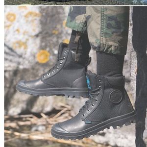 Palladium Blk Waterproof boots size 7 Pampa sport